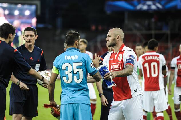 - LIEGE, BELGIUM: Zenit s Danny and Standard s Jelle Van Damme pictured at the start of the first leg match between Belgian first division soccer team Standard de Liege and Russian team FC Zenit Saint Petersburg in the playoffs for the UEFA Champions League competition, Wednesday 20 August 2014, in Liege. NICOLASxLAMBERT  x61261723x