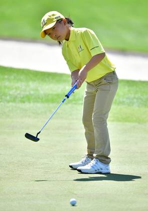 Anna Fang putts during the Drive Chip & Putt National Finals at Augusta National Golf Club during Masters week on April 1, 2018 in Augusta, Georgia.  AUG20180401324 KEVINxDIETSCH