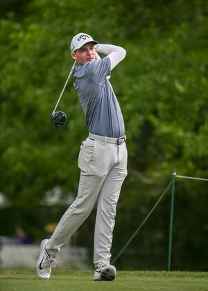 HUMBLE, TX - APRIL 01: Andrew Wise (USA) watches his tee shot on 2 during the final round of the Houston Open on April 1, 2018 at the Golf Club of Houston in Humble, Texas. (Photo by Leslie Plaza Johnson Icon Sportswire) GOLF: APR 01 PGA Golf Herren - Houston Open Icon180401019 EDITORIAL USE ONLY