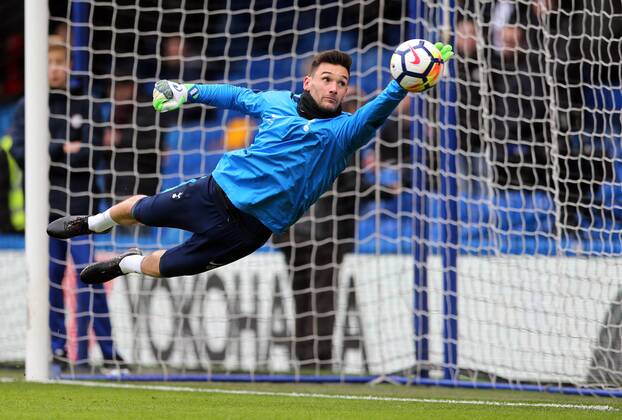 Chelsea v Tottenham Hotspur Premier League Hugo Lloris of Tottenham Hotspur prior to the Premier League match at Stamford Bridge, London Content Not Available For UK Newspapers Copyright: xSimonxMoorex FIL-11593-0051