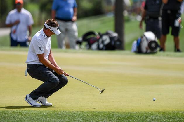 April 1, 2018: Ian Poulter just misses a birdie attempt during the Houston Open at the Golf Club of Houston in Humble, Texas. CSM PGA Golf Herren 2018: Houton Open APR 1 - ZUMAc04_ 20180401_zaf_c04_092 Copyright: xChrisxBrownx