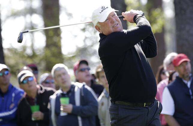 Mark O Meara hits his tee shot on the 4th hole in the 1st round of the 2018 Masters Tournament at the Augusta National Golf Club in Augusta, Georgia, on April 5, 2018.  AUG20180405114 JOHNxANGELILLO