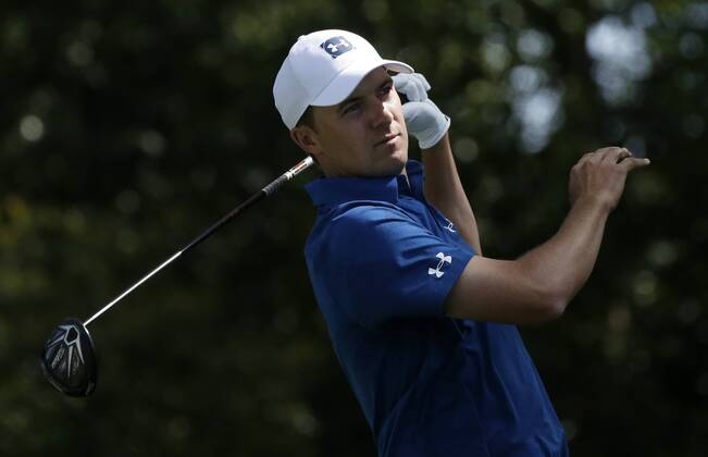 Jordan Spieth reacts after his tee shot on hole 2 in the 2nd round of the 2018 Masters Tournament at the Augusta National Golf Club in Augusta, Georgia, on April 6, 2018.  AUG20180406102 JOHNxANGELILLO