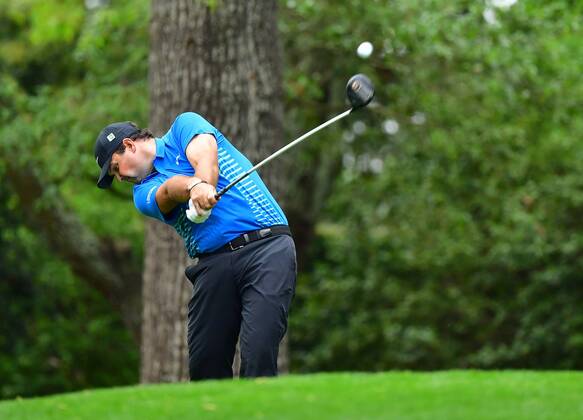 Patrick Reed hits off the 2nd tee during the third round of the 2018 Masters Tournament at the Augusta National Golf Club in Augusta, Georgia, on April 7, 2018.  AUG20180407326 KEVINxDIETSCH