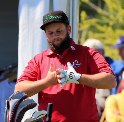 Andrew Johnston of England reacts on the third day of Madrid Open golf tournament at the National Golf Course in Madrid, Spain, 14 April 2018. The Madrid Open runs from 12 to 15 April. Madrid Open !ACHTUNG: NUR REDAKTIONELLE NUTZUNG!  Copyright: xVICTORxLERENAx GRAF3689 20180414-636593155951602553