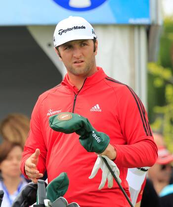 Jon Rahm of Spain reacts during Madrid Open golf tournament at the National Golf Course in Madrid, Spain, 15 April 2018. The Madrid Open runs from 12 to 15 April. Madrid Open !ACHTUNG: NUR REDAKTIONELLE NUTZUNG!  Copyright: xVICTORxLERENAx GRAF4266 20180415-636593989466149681