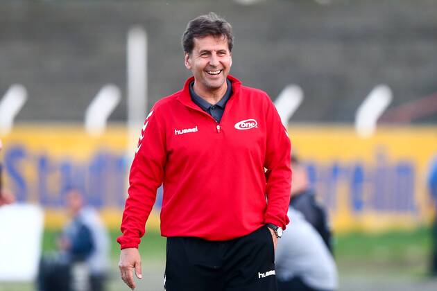 Leipzig 18 04 2018 Bruno Plache Stadium Soccer Regional League Northeast 30 Round 1 FC Lokomotiv Leipzig ZFC Meuselwitz Picture Coach Heiko Weber Meuselwitz