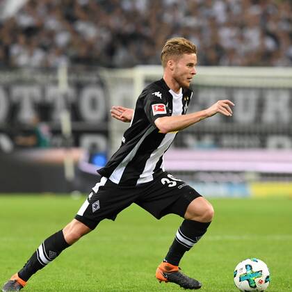 Soccer 1 BL Season 2017 2018 Matchday 31 Borussia Mönchengladbach vs VFL Wolfsburg 20 04 2018 Stadion im Borussia Park Mönchengladbach Nico Elvedi Gladbach Promotion Single Picture