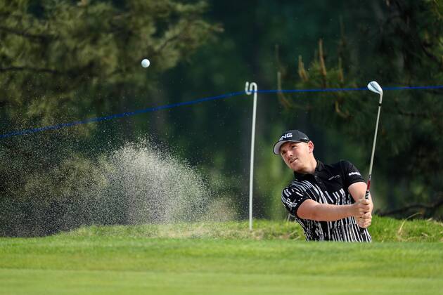 Matt Wallace of England competes in the first round of the 2018 Volvo China Open golf tournament in Beijing, China, 26 April 2018. Golf players tee off 2018 Volvo China Open  20180426_69584
