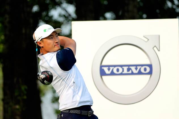 Li Haotong of China competes in the first round of the 2018 Volvo China Open golf tournament in Beijing, China, 26 April 2018. Golf players tee off 2018 Volvo China Open  20180426_69592