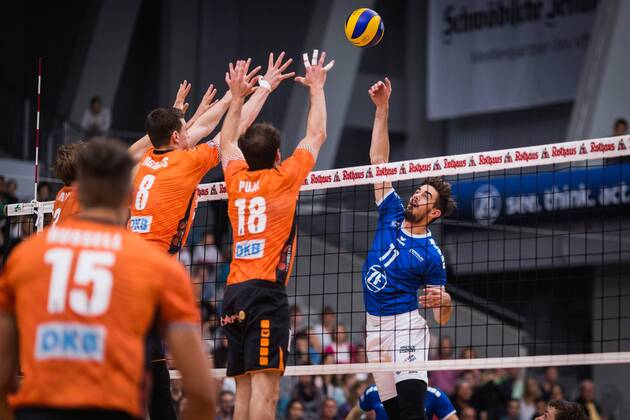 Friedrichshafen Germany 26 04 2018 Daniel Malescha Friedrichshafen 11 against the block from Robert Kromm BR Volleys 3 Graham Vigrass BR Volleys 8 Pierre Pujol BR Volleys 18 in the Playoff Final Game 1 of the Volleyball Bundesliga between VfB Friedrichshafen and the Berlin Recycling Volleys