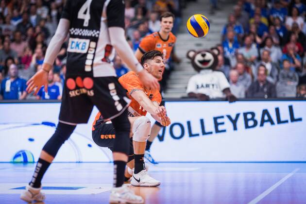 Friedrichshafen Germany 26 04 2018 Adam White BR Volleys 11 at Playoff Final Game 1 of the Volleyball Bundesliga between VfB Friedrichshafen and the Berlin Recycling Volleys