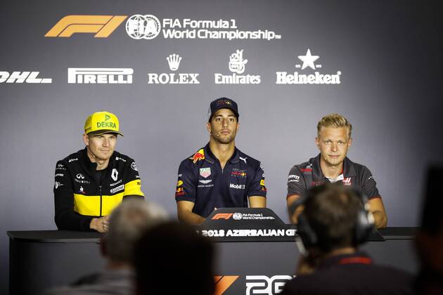 Motorsports: World Championship WM Weltmeisterschaft 2018; Grand Prix Azerbaijan, Grand Prix of Europe, Formula 1 2018 Azerbaijan Grand Prix, 3 Daniel Ricciardo (AUS, Red Bull Racing), 27 Nico Hülkenberg (Renault F1 Team), , 20 Kevin Magnussen (DEN, Haas F1 Team) , Baku Azerbaijan