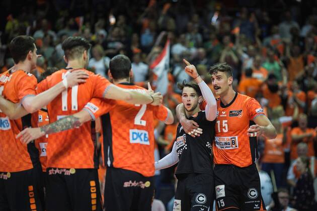 Berlin Germany 29 04 2018 Graham Vigrass BR Volleys 8 Adam White BR Volleys 11 Steven Marshall BR Volleys 2 Luke Perry BR Volleys 4 and Russell Kyle BR Volleys 15 celebrate the Volleyball Bundesliga Play Off Final match between Berlin Recycling Volleys and VfB Friedrichshafen