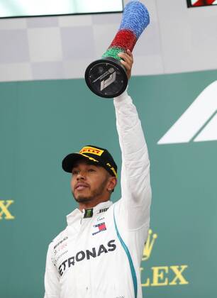 Motorsports: World Championship WM Weltmeisterschaft 2018; Grand Prix Azerbaijan, Grand Prix of Europe, Formula 1 2018 Azerbaijan Grand Prix, 44 Lewis Hamilton (GBR, Mercedes AMG Petronas F1 Team), Baku Azerbaijan