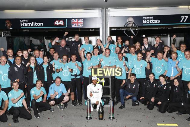 Motorsports: World Championship WM Weltmeisterschaft 2018; Grand Prix Azerbaijan, Grand Prix of Europe, Formula 1 2018 Azerbaijan Grand Prix, 44 Lewis Hamilton (GBR, Mercedes AMG Petronas F1 Team), Baku Azerbaijan