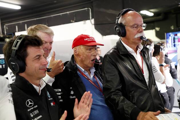 Bilder des Tages - SPORT Motorsports: FIA Formula One World Championship WM Weltmeisterschaft 2018, Grand Prix of Spain, Toto Wolff (AUT, Mercedes AMG Petronas Motorsport), Prof. Dr. Thomas Weber, Niki Lauda (AUT, Mercedes AMG Petronas Motorsport), Dr. Dieter Zetsche Barcelona Spain