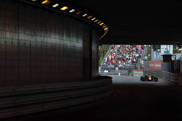 Photo4 LaPresse 24 05 2018 Monte Carlo, Monaco Grand Prix Formula One Monaco 2018 In the pic: Daniel Ricciardo (AUS) Red Bull Racing RB14 & xa9; Photo4 LaPresse 24 05 2018 Monte Carlo, Monaco Sport Grand Prix Formula One Monaco 2018 In the pic: Daniel Ricciardo (AUS) Red Bull Racing RB14  Copyright: xPhoto4 LaPressex
