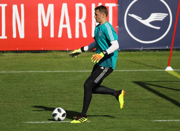 Goalkeeper Manuel Neuer Germany Germany 25 05 2018 Training of the German national team for the World Cup preparation in the sports zone Rungg in Eppan South Tyrol