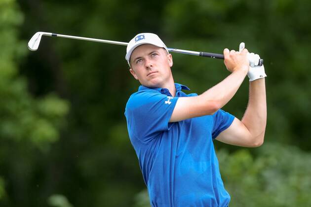 FORT WORTH, TX - MAY 25: Jordan Spieth of the United States hits his tee shot on 8 during the second round of the Fort Worth Invitational on May 25, 2018 at Colonial Country Club in Fort Worth, TX. (Photo by Andrew Dieb Icon Sportswire) GOLF: MAY 25 PGA Golf Herren - Fort Worth Invitational Icon180525672 EDITORIAL USE ONLY