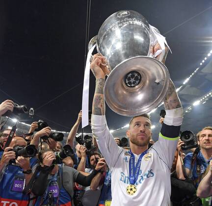 26 05 2018 Football UEFA Champions League Final 2018 Real Madrid Liverpool at the Kiev Olympic Stadium Ukraine Winners Real Madrid celebrates winning the Champions League Sergio Ramos Real Madrid with the trophy