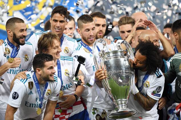 Fußball, Real Madrid gewinnt Champions League 2018.05.26 Kijow Kiev Pilka nozna Liga Mistrzow Final Sezon 2017 2018 Real Madryt - Liverpool FC N z Radosc Realu po zdobyciu pucharu Ligi Mistrzow feta podium Celebrates victory after UEFA Champions League final Foto Rafal Oleksiewicz PressFocus 2018.05.26 Kijow Kiev Football Champions League Final Season 2017 2018 Radosc Realu po zdobyciu pucharu Ligi Mistrzow feta podium Celebrates victory after UEFA Champions League final Credit: Rafal Oleksiewicz PressFocus NEWSPIX.PL --- Newspix.pl  20180526PF_RO0158