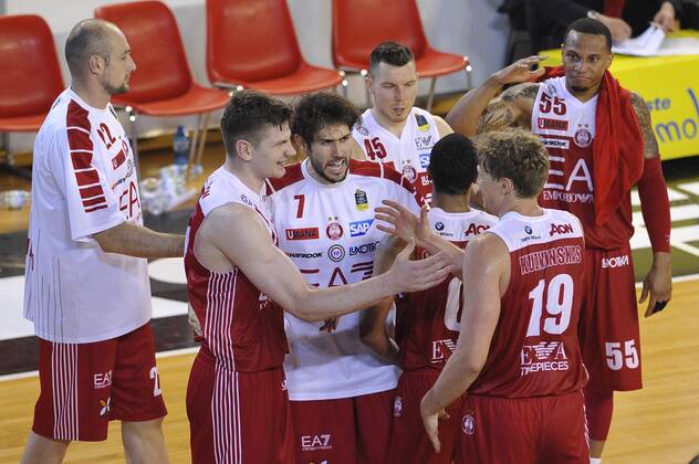 Photo Richard Morgano - LaPresse 28 May 2018 - Brescia (Italy) Basket Serie A basket season 2017-2018 Playoff Semifinals Game 3 Germani Brescia vs EA7 Emporio Armani Olimpia Milano In the pic: EA7 Emporio Armani Olimpia Milano Copyright: xRichardxMorgano LaPresse LaPressx