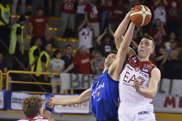 Photo Richard Morgano - LaPresse 30 May 2018 - Brescia (Italy) Basket Serie A basket season 2017-2018 Playoff Semifinals Game 4 Germani Brescia vs EA7 Emporio Armani Olimpia Milano In the pic: Kaleb Tarczewski Copyright: xLaPresse RichardxMorganox