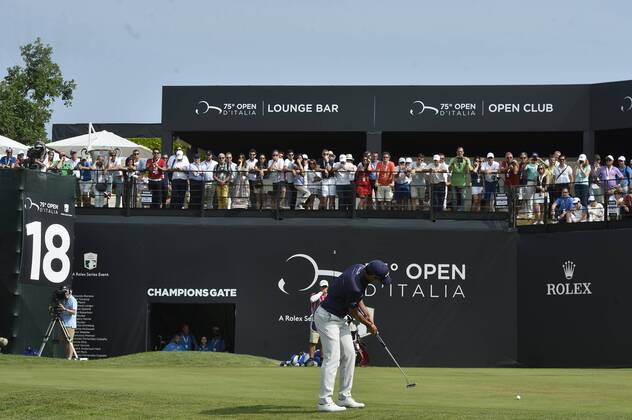 Photo Richard Morgano - LaPresse 02 June 2018 - Brescia (Italy) Golf Garda Golf - Soiano del Garda 75& xb0; Open D Italia Game 3 In the pic: Pubblico  Copyright: xRichardxMorgano LaPresse LaPressx