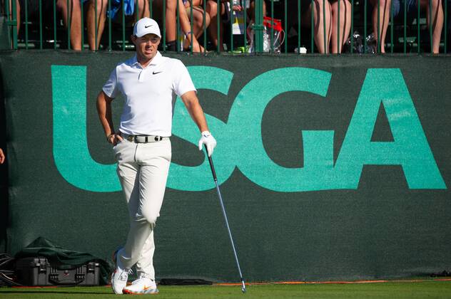 Rory McIlroy from Northern Ireland waits to tee off on the 10th hole in the first round of the 118th U.S. Open Championship at Shinnecock Hills Golf Club in Southampton, New York on June 14, 2018.  NYP20180614103 COREYxSIPKIN