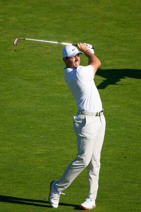 Rory McIlroy from Northern Ireland hits a shot from the 10th fairway in the first round of the 118th U.S. Open Championship at Shinnecock Hills Golf Club in Southampton, New York on June 14, 2018.  NYP20180614114 COREYxSIPKIN