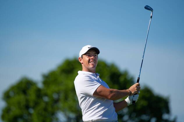 Rory McIlroy from Northern Ireland hits his drive from the 11th tee in the first round of the 118th U.S. Open Championship at Shinnecock Hills Golf Club in Southampton, New York on June 14, 2018.  NYP20180614119 COREYxSIPKIN