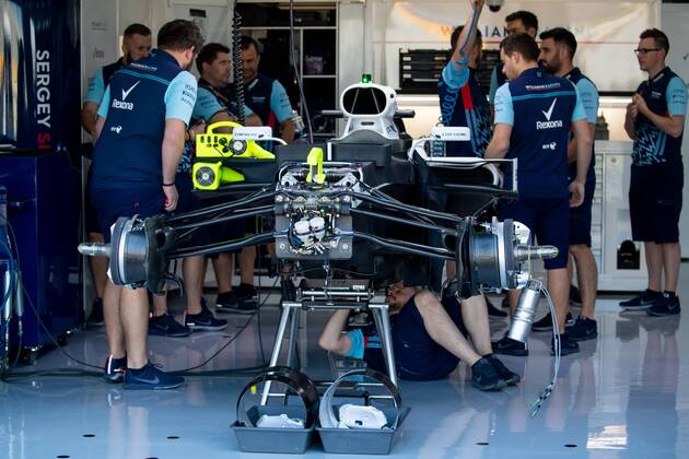 View into the Williams Box Grand Prix of France 2018 Race Motorsport Formula 1 21 06 2018 French Grand Prix 2018 Race Motorsport Formula 1 21 06 2018 Le Castellet Copyright: xIllman Eibner-Pressefotox EP_eer