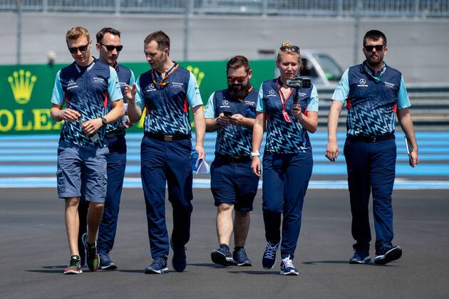 Sergei Sirotkin Williams Martini Racing visits the track with team members Grand Prix of France 2018 Race Motorsport Formula 1 21 06 2018 Grand Prix of France 2018 Race Motorsport Formula 1 21 06 2018 Le Castellet Copyright: xIllman Eibner-Pressefotox EP_eer