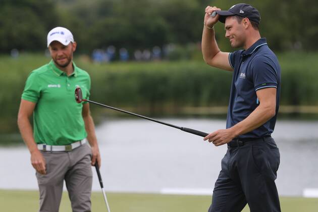 Martin Kaymer GER plays for the winner with the last put to birdie on hole 18 he saves the 2nd place Emotion Relief 2nd place in the background Maximilian Kieffer GER 4 Day 30 BMW International Open Golf Golf Open Good Lärchenhof Cologne 24 06 2018 BMW International Open Golf Cologne Copyright: xRoskaritzx Eibner-Pressefotox EP_fh_rrz