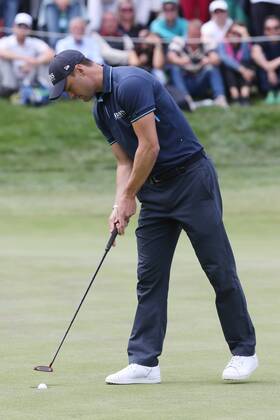 Martin Kaymer GER plays for the victory with a successful put 4 Day 30 BMW International Open Golf Open Golf Lärchenhof Cologne 24 06 2018 BMW International Open Golf Cologne Copyright: xRoskaritzx Eibner-Pressefotox EP_fh_rrz