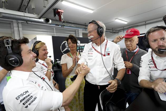 Motorsports: FIA Formula One World Championship WM Weltmeisterschaft 2018, Grand Prix of France, Toto Wolff (AUT, Mercedes AMG Petronas Motorsport), Dr. Dieter Zetsche (Chairman of the Board of Management of Daimler AG, Head of Mercedes-Benz Cars), Le Castellet France