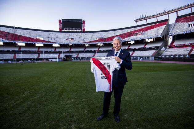 Vice-Prime Minister and Foreign Minister Didier Reynders pictured during a visit to the Club Atlético River Plate in Buenos Aires on the first day of a Belgian Economic mission to Argentina, Monday 25 June 2018 in Buenos Aires, Argentina. Several federal and regional ministers accompany the princess on a week-long economic mission to Argentina and Uruguay. LAURIExDIEFFEMBACQ x84008341stx