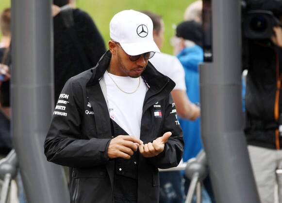 Lewis Hamilton Mercedes AMG Petronas Motorsport Comes to the Paddock in the Morning Formula One Grand Prix of Austria Red Bull Ring 29 06 2018 Formula 1 Grand Prix of Austria Red Bull Ring 29 06 2018 Spielberg Copyright: xEIBNER Florian_Schustx EP_SCHUST