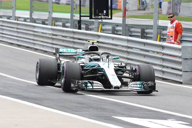 Valtteri Bottas Mercedes AMG Petronas Motorsport enters the pits Formula 1 Grand Prix of Austria Red Bull Ring 30 06 2018 Formula 1 Grand Prix of Austria Red Bull Ring 30 06 2018 Spielberg Copyright: xSchustx Eibner-Pressefotox EP_Schust