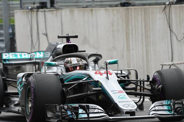 Lewis Hamilton Mercedes AMG Petronas Motorsport enters the pits Formula 1 Grand Prix of Austria Red Bull Ring 30 06 2018 Formula 1 Grand Prix of Austria Red Bull Ring 30 06 2018 Spielberg Copyright: xSchustx Eibner-Pressefotox EP_Schust