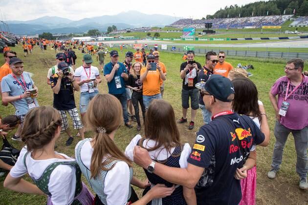 FORMULA 1 - GP of Austria 2018 PIELBERG,AUSTRIA,30.JUN.18 - MOTORSPORTS, FORMULA 1 - Grand Prix of Austria, Red Bull Ring. Image shows Formula Unas and fans. GEPAxpictures xMaticxKlansek