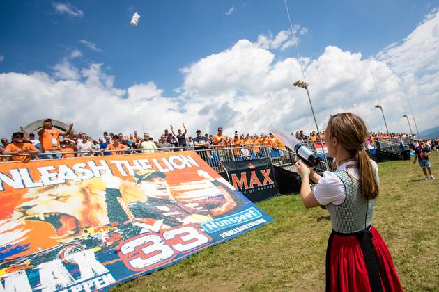 FORMULA 1 - GP of Austria 2018 PIELBERG,AUSTRIA,30.JUN.18 - MOTORSPORTS, FORMULA 1 - Grand Prix of Austria, Red Bull Ring. Image shows Formula Unas and fans. GEPAxpictures xMaticxKlansek