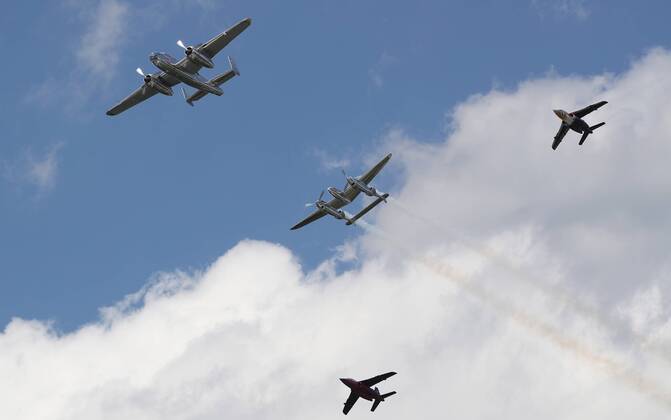 MOTORSPORTS - The Flying Bulls Air Show SPIELBERG,AUSTRIA,01.JUL.18 - MOTORSPORTS - The Flying Bulls Air Show. Image shows an airshow. GEPAxpictures xAndreasxPranter
