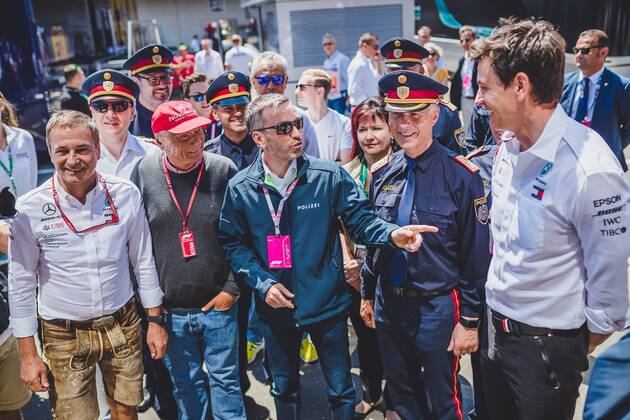 01 07 2018 Red Bull Ring Spielberg AUT FIA Formula 1 Grand Prix of Austria race in the picture from left Niki Lauda AUT Mercedes Interior Minister Herbert Kickl FPOe Team Manager Toto Wolff AUT Mercedes fl Mercedes AMG F1 Non-Executive Chairman Niki Lauda AUT Interior Minister Herbert Kickl FPOe Mercedes AMG F1 Director of Motorsport Toto Wolff AUT during the Austrian FIA Formula One Grand Prix at the Red Bull Ring in Spielberg Spielberg  EP_ang