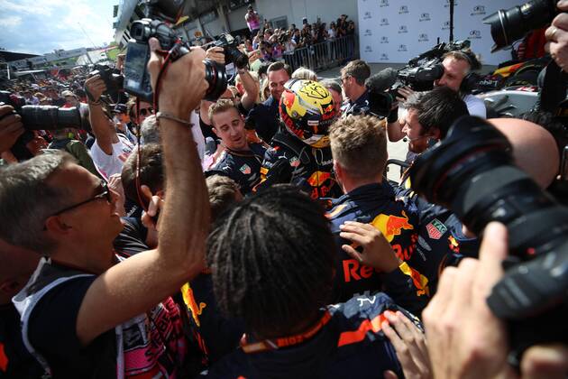 FORMULA 1 - GP of Austria 2018 SPIELBERG,AUSTRIA,01.JUL.18 - MOTORSPORTS - Grand Prix of Austria, Red Bull Ring. Image shows the rejoicing of Max Verstappen (NED Aston Martin Red Bull Racing). GEPAxpictures xChristianxWalgram