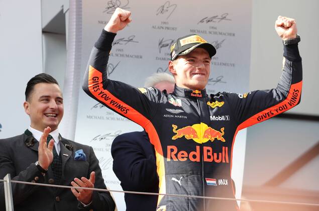 MOTORSPORTS - The Flying Bulls Air Show SPIELBERG,AUSTRIA,01.JUL.18 - MOTORSPORTS - The Flying Bulls Air Show. Image shows musician Andreas Gabalier and the rejoicing of Max Verstappen (NED Red Bull Racing). GEPAxpictures xAndreasxPranter