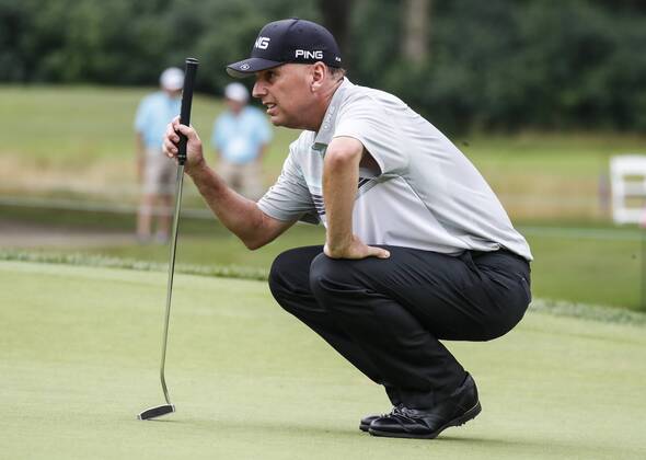(180715) -- CHICAGO , July 15, 2018 -- Kevin Sutherland of the United States competes during the third round of Constellation Senior Players Championship golf tournament at Exmoor Country Club on the PGA Golf Herren Tour Champions in Highland Park, Chicago, the United States, on July 14, 2018. ) (SP)U.S.-CHICAGO-GOLF-PGA TOUR CHAMPIONS JoelxLerner 