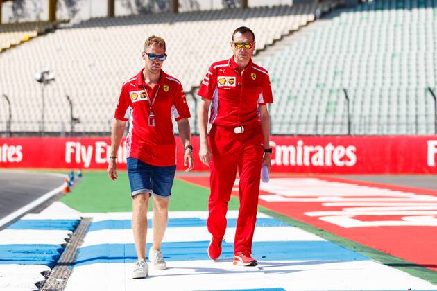 Sebastian Vettel Scuderia Ferrari looks closely at the track Grand Prix of Germany 2018 Motorsport Formula 1 19 07 2018 Grand Prix of Germany 2018 Motorsport Formula 1 19 07 2018 Hockenheim Copyright: xEIBNER AlexanderxNeisx EP_ANS
