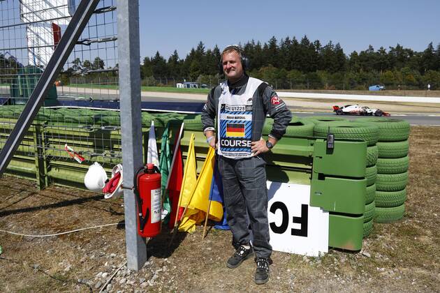 Motorsports: FIA Formula One World Championship WM Weltmeisterschaft 2018, Grand Prix of Germany, steward, Streckenposten, track marshal Hockenheim Germany